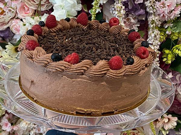 Čoko malinová torta. Eshop torty Nitra cukráreň
