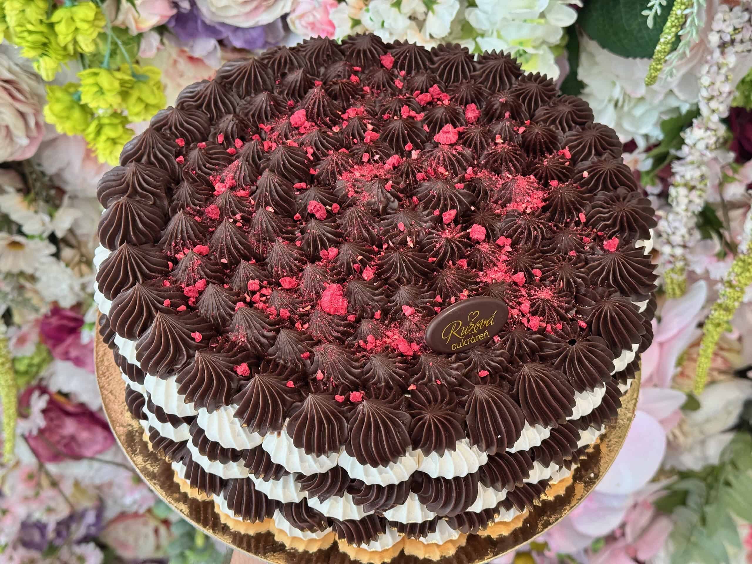 Penová torta veľká okrúhla eshop torty Nitra cukraren