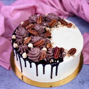 Orechová torta bezlepková zdobená. Torty Nitra