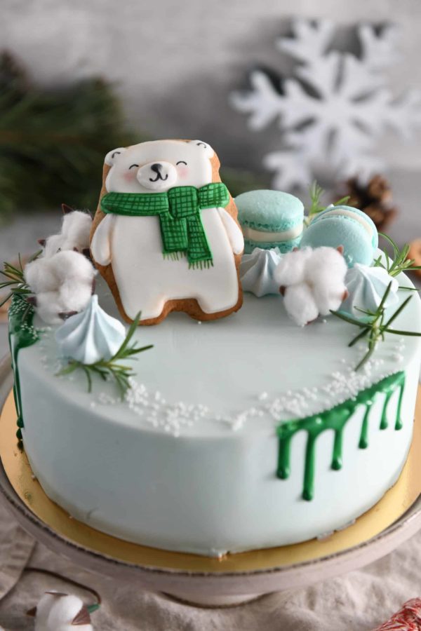 Vianočná mascarpone torta s ovocím. Cukráreň Nitra