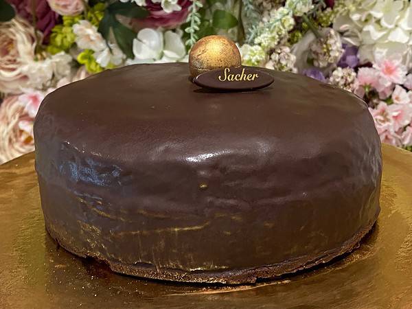 Sacher torta malá Torty Nitra