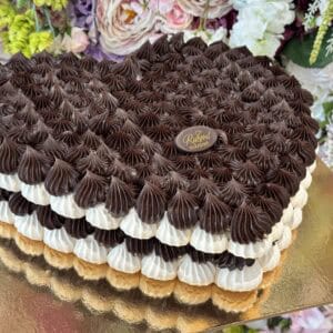 Penová torta srdce. Eshop Torty Nitra Ružová cukráreň