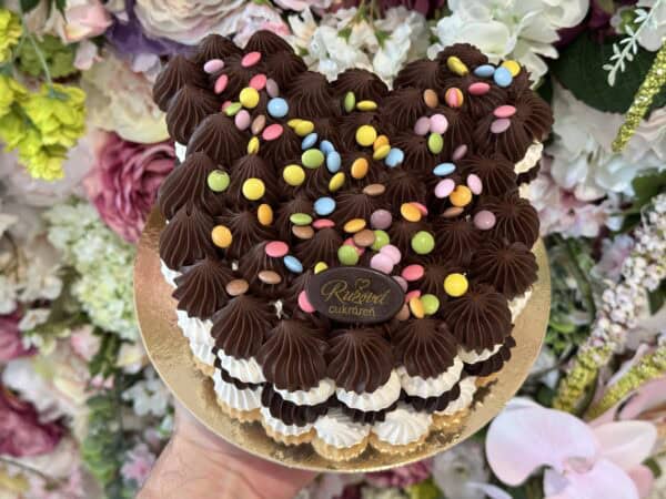 Penová torta medvedík. Eshop torty Nitra Ružová cukráreň